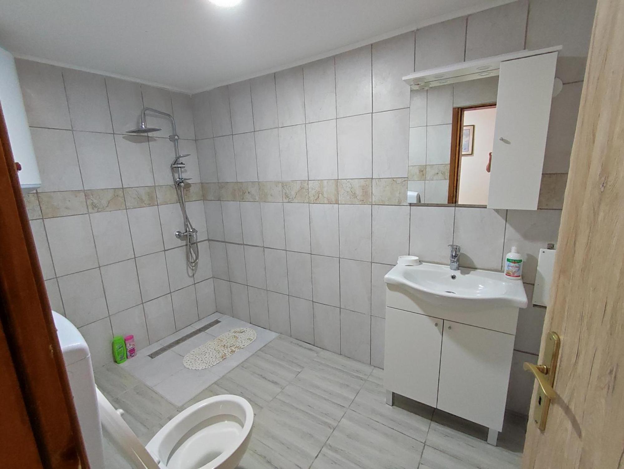 Apartment Neo Bihac Bilik gambar